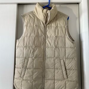 GAP Women's Beige Quilted Vest